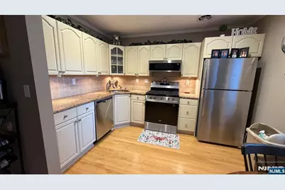 1124 Valley Road 1A #1A, Wayne, NJ 07470 - Photo 8