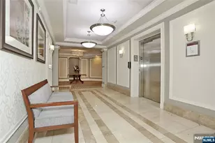 410 Four Seasons Ln, Montvale, NJ 07645 - Photo 4