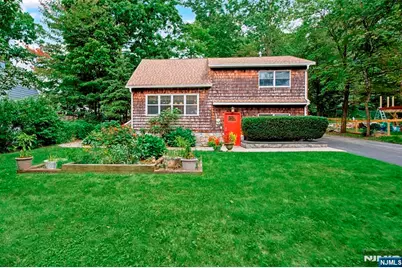 9 Melrose Avenue, West Milford, NJ 07421 - Photo 2