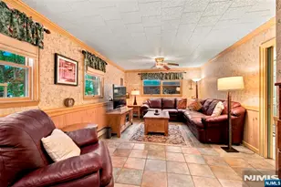 9 Melrose Ave, West Milford, NJ 07421 - Photo 4