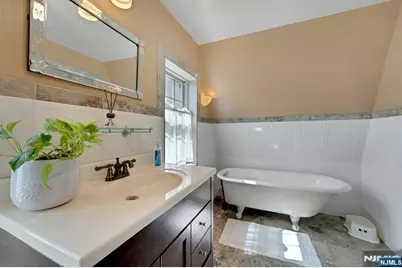 85 Spring Valley Avenue, Hackensack, NJ 07601 - Photo 28
