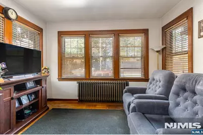 544 Highridge Avenue, Cliffside Park, NJ 07010 - Photo 6