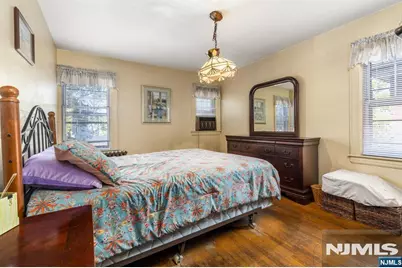 544 Highridge Avenue, Cliffside Park, NJ 07010 - Photo 12