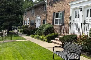 76 E Maple St, Teaneck Township, NJ 07666 - Photo 1