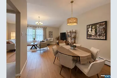 76 E Maple Street, Teaneck Township, NJ 07666 - Photo 4