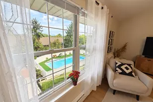 76 E Maple St, Teaneck Township, NJ 07666 - Photo 6