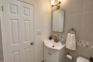 76 E Maple St, Teaneck Township, NJ 07666 - Photo 14