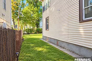 192 6th St, Newark, NJ 07107 - Photo 36