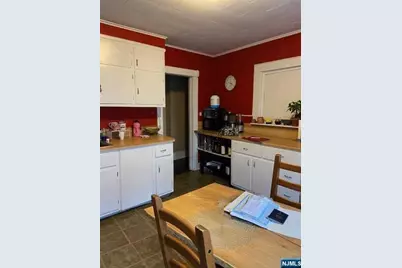 618 N Maple Avenue 1 #1, Ho Ho Kus, NJ 07423 - Photo 4