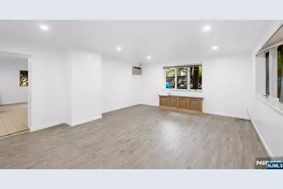 445 Paramus Road, Paramus, NJ 07652 - Photo 12