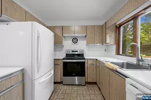 445 Paramus Rd, Paramus, NJ 07652 - Photo 4
