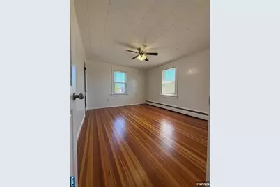 177 Phillips Avenue 2 #2, South Hackensack Township, NJ 07606 - Photo 10