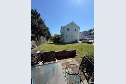 177 Phillips Avenue 2 #2, South Hackensack Township, NJ 07606 - Photo 12