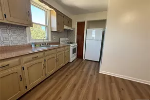 177 Phillips Ave 2, South Hackensack Township, NJ 07606 - Photo 4