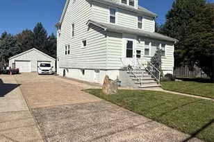 177 Phillips Ave 2, South Hackensack Township, NJ 07606 - Photo 2