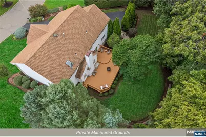 4 Moccasin Court, Mahwah, NJ 07430 - Photo 2