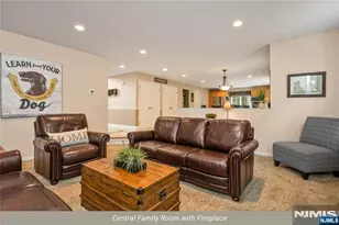 4 Moccasin Ct, Mahwah, NJ 07430 - Photo 16