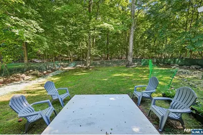 102 Hiawatha Boulevard, Oakland, NJ 07436 - Photo 36