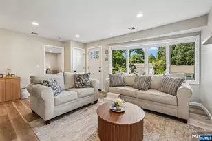 102 Hiawatha Blvd, Oakland, NJ 07436 - Photo 8