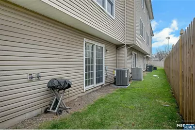 102 Montgomery Street 15 #15, Bloomfield, NJ 07003 - Photo 30