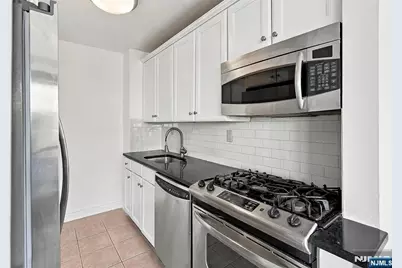 500 Central Avenue 514 #514, Union City, NJ 07087 - Photo 12