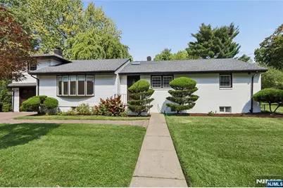 4 Marconi Street, Tenafly, NJ 07670 - Photo 2