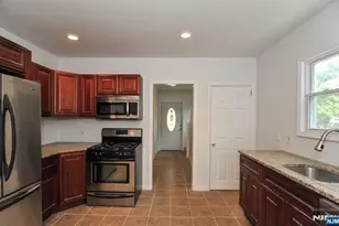 280-282 Seneca Pl, Plainfield, NJ 07062 - Photo 6