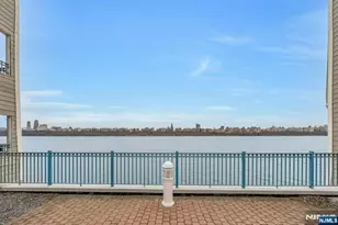351 The Promenade 351, Edgewater, NJ 07020 - Photo 30