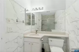 351 The Promenade 351, Edgewater, NJ 07020 - Photo 18