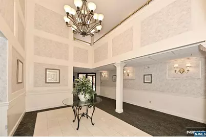 131 Clinton Place 214 #214, Hackensack, NJ 07601 - Photo 4