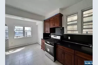123 Oak Street Apt2 #APT2, Weehawken, NJ 07086 - Photo 2