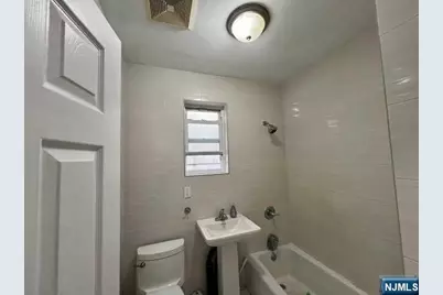 123 Oak Street Apt2 #APT2, Weehawken, NJ 07086 - Photo 20