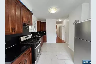 123 Oak Street Apt2 #APT2, Weehawken, NJ 07086 - Photo 4