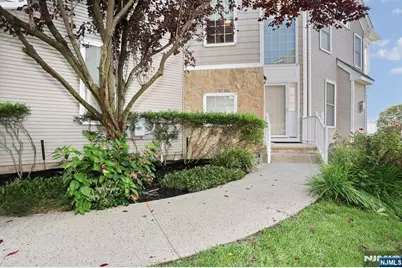 70 Shore Drive 22 #22, South Amboy, NJ 08879 - Photo 2