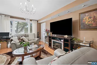 32 Russell Street, Clifton, NJ 07011 - Photo 4