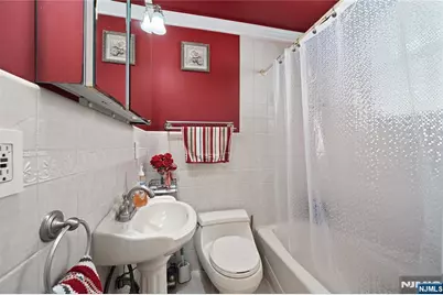 32 Russell Street, Clifton, NJ 07011 - Photo 18
