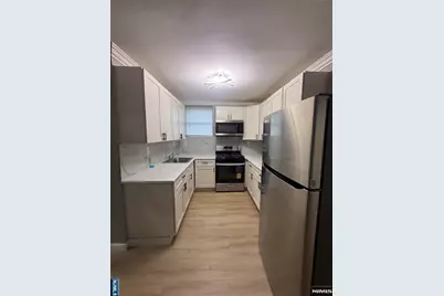 9066 Palisade Plaza Unit 2- Firs #unit 2- Firs, Cliffside Park, NJ 07010 - Photo 14