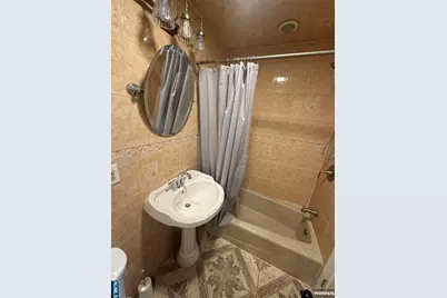 9066 Palisade Plaza Unit 2- Firs #unit 2- Firs, Cliffside Park, NJ 07010 - Photo 8