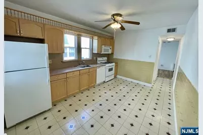 26-28 Spruce Street 1C #1C, Kearny, NJ 07032 - Photo 4