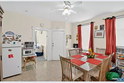 114 Sheridan Avenue, Clifton, NJ 07011 - Photo 10