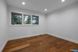 77 Sunset Ct, Mahwah, NJ 07430 - Photo 14