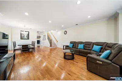 316 6th A #A, Palisades Park, NJ 07650 - Photo 4