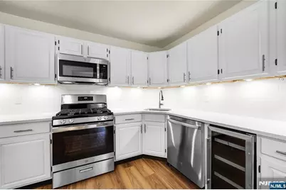 705 Pepperidge Road, Mahwah, NJ 07430 - Photo 8