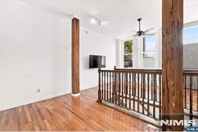 54-60 McWhorter 106 #106, Newark, NJ 07105 - Photo 6