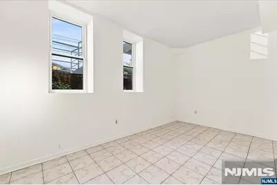 54-60 McWhorter 106 #106, Newark, NJ 07105 - Photo 18