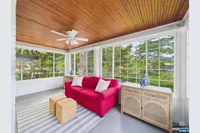 77 Lake Avenue, Midland Park, NJ 07432 - Photo 10