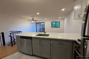4 Davos Dr 9, Vernon, NJ 07462 - Photo 6