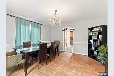 267 Lawrence Avenue, Hasbrouck Heights, NJ 07604 - Photo 28