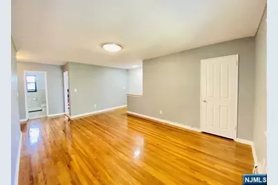 132 Myrtle Avenue 12 #12, Fort Lee, NJ 07024 - Photo 1