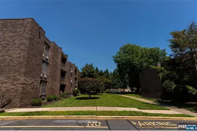 365 River Road E #E, Nutley, NJ 07110 - Photo 32